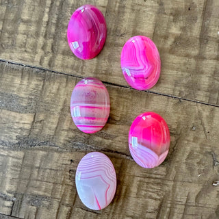 25x18mm Violet Red Banded Agate Oval Cabochon