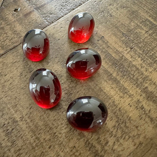 16x12mm Grade AAA Garnet Oval Cabochon